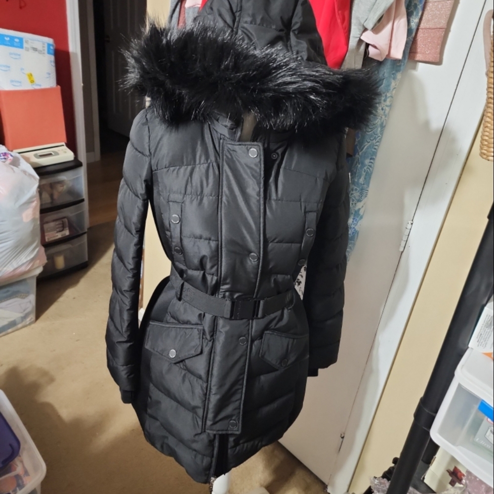 Women's Black Puffer Coat with Faux Fur Trim